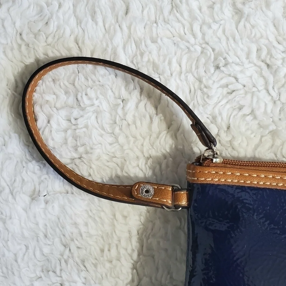 NINE West Blue Patent Leather Wristlet Wallet Purse Bag